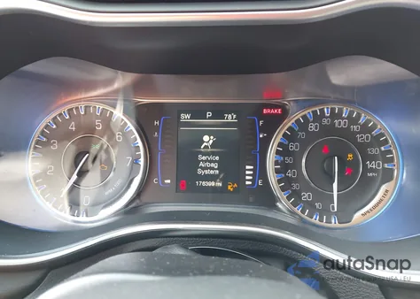 2015 Chrysler 200 Limited из США, поврежденный, VIN 1C3CCCAB8FN701715